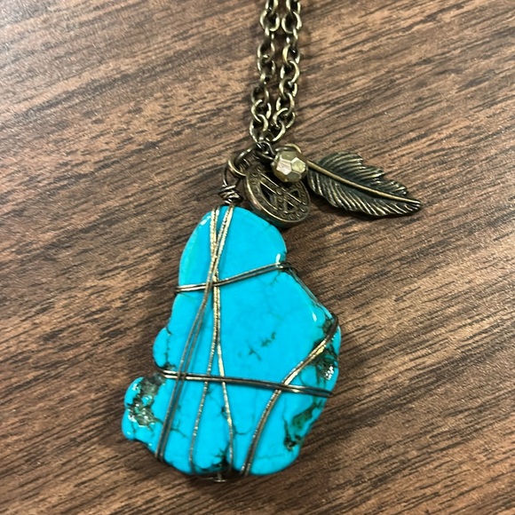 Claire’s Boho Necklace - Picture 4 of 4